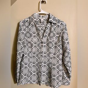 White House Black Market blouse / size: 4 / like new